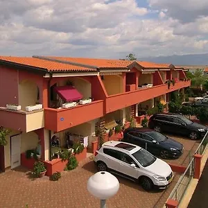  Apartmán Edith's Olive Garden